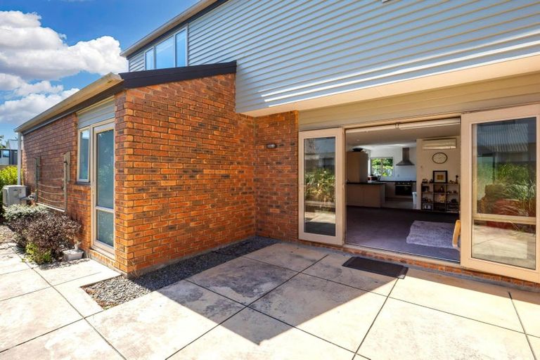 Photo of property in 80 Brockworth Place, Riccarton, Christchurch, 8011