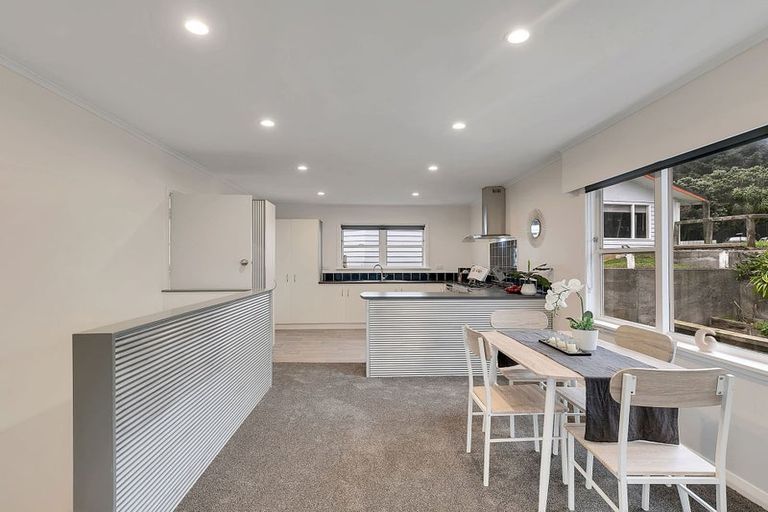 Photo of property in 48 Ernest Street, Ranui, Porirua, 5024