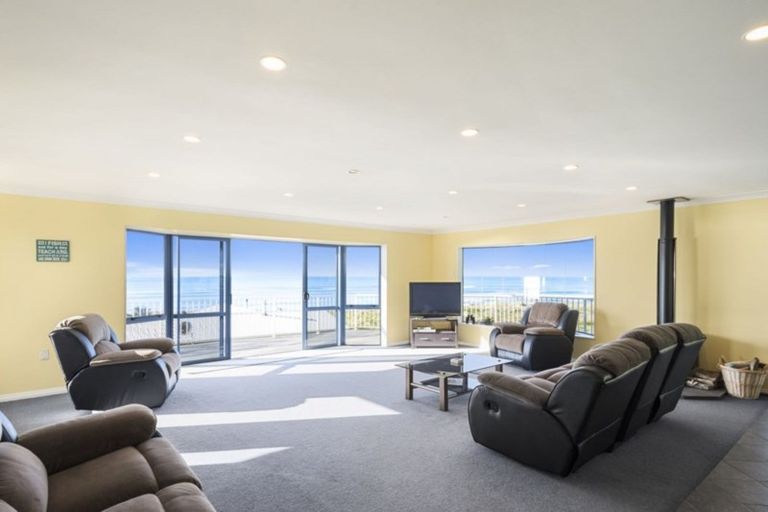 Photo of property in 80 Akitio Esplanade, Akitio, Pongaroa, 4991