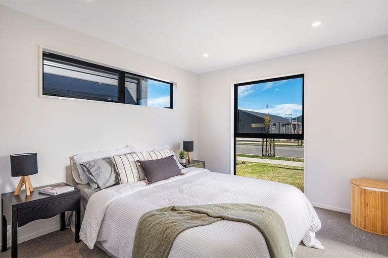 Photo of property in 11 Gillespie Street, Lake Hawea, 9382