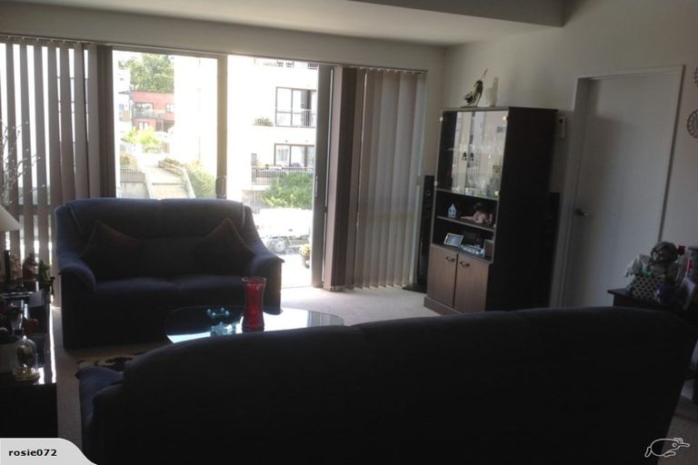 Photo of property in 1c/136 Stancombe Road, Flat Bush, Auckland, 2016