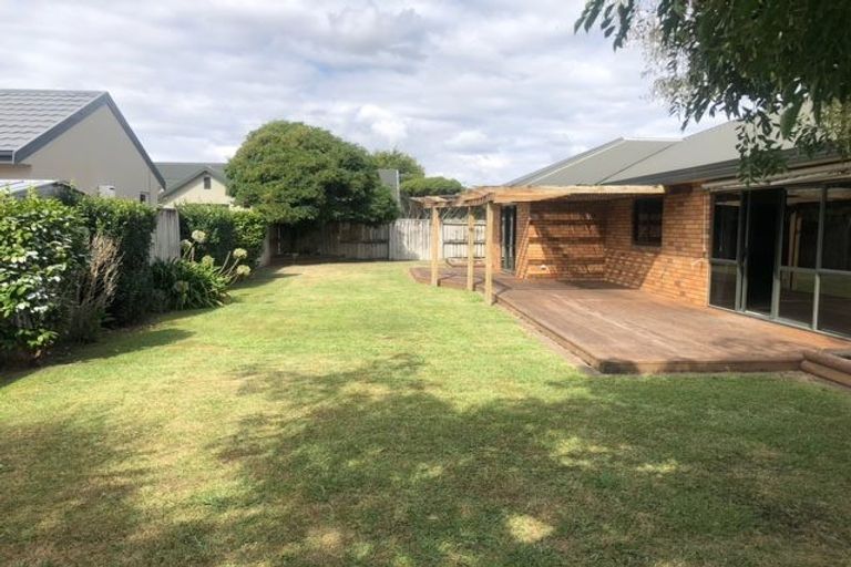 Photo of property in 44 Cranbrook Place, Rototuna North, Hamilton, 3210