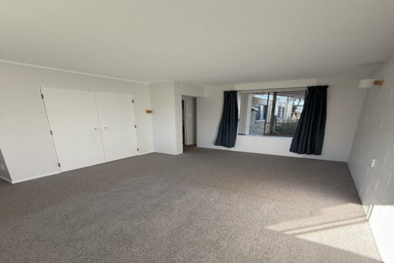Photo of property in 23 Auld Street, Torbay, Auckland, 0630