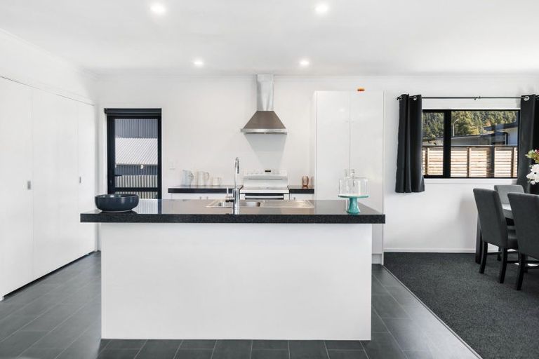 Photo of property in 6 Little Maude Drive, Lake Hawea, Wanaka, 9382