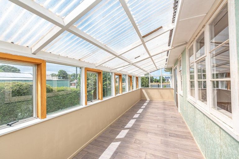 Photo of property in 104 Weraroa Road, Waverley, 4510