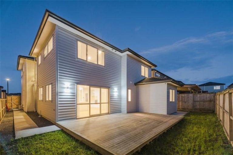 Photo of property in 69 Rosewell Crescent, Flat Bush, Auckland, 2019
