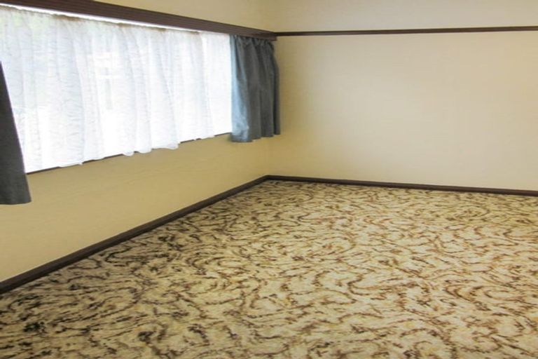 Photo of property in 94 Russell Terrace, Berhampore, Wellington, 6023