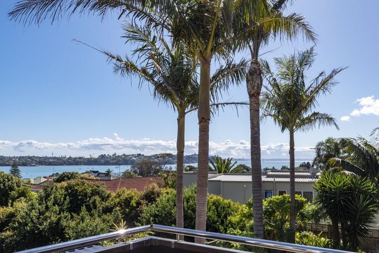 Photo of property in 14 Lynton Road, Bucklands Beach, Auckland, 2012