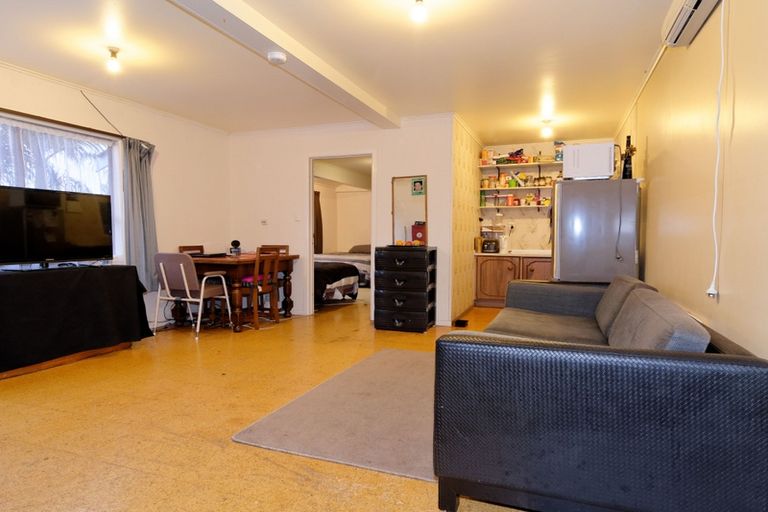 Photo of property in 6 Glen Road, Ranui, Auckland, 0612