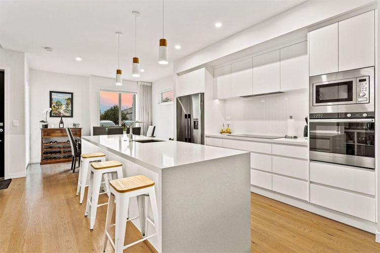 Photo of property in 6 Catalina Bay Drive, Hobsonville, Auckland, 0616