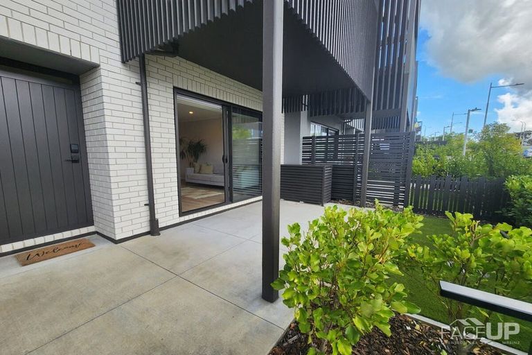 Photo of property in 11/4 Matimati Place, Hobsonville, Auckland, 0616