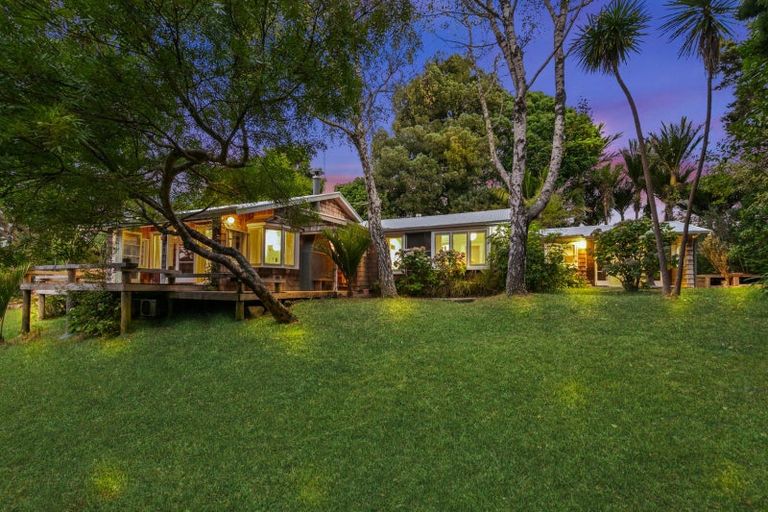 Photo of property in 103 Hinau Road, Waimauku, 0881