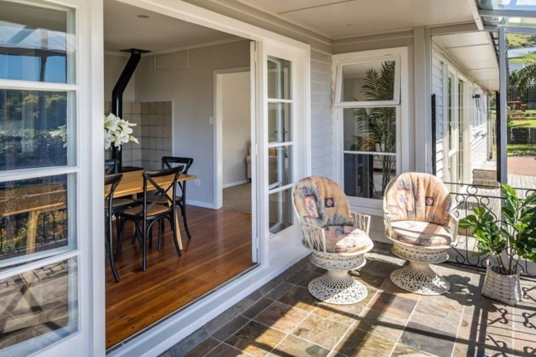 Photo of property in 104 Rawhiti Road, Pukerua Bay, 5026