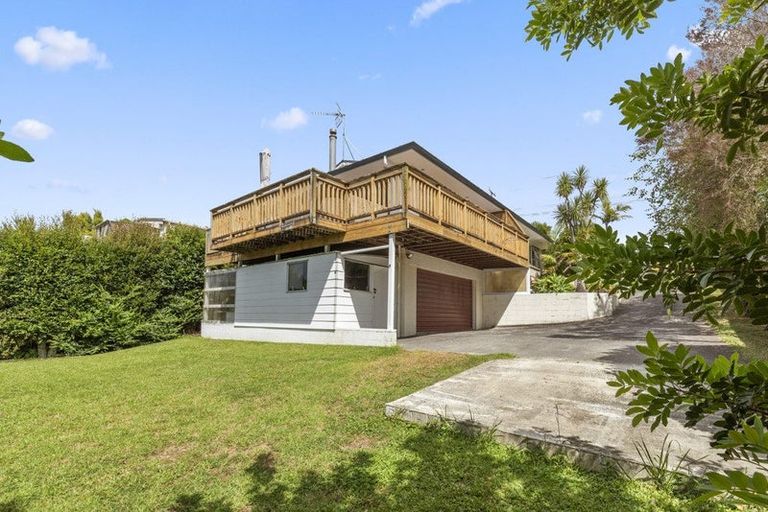 Photo of property in 767 East Coast Road, Northcross, Auckland, 0630