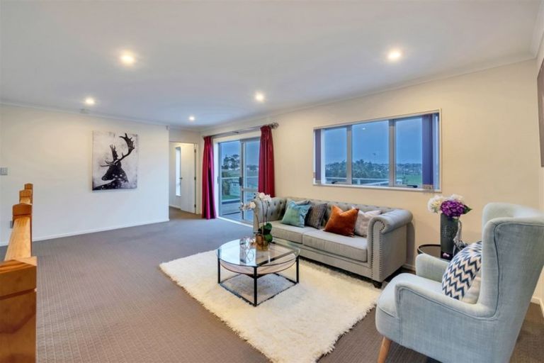 Photo of property in 28b Kirrie Avenue, Te Atatu South, Auckland, 0610