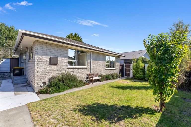 Photo of property in 1/29 Heathglen Avenue, Parklands, Christchurch, 8083