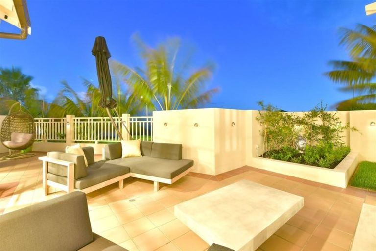 Photo of property in 295 Pinecrest Drive, Gulf Harbour, Whangaparaoa, 0930