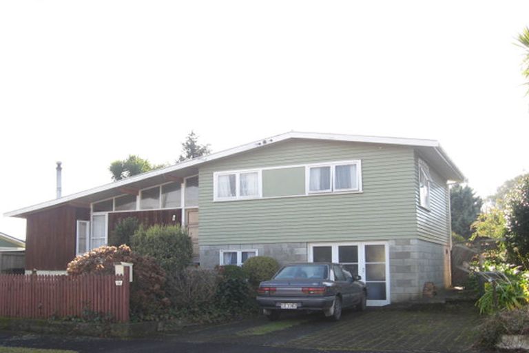 Photo of property in 16 Leeds Street, Silverdale, Hamilton, 3216