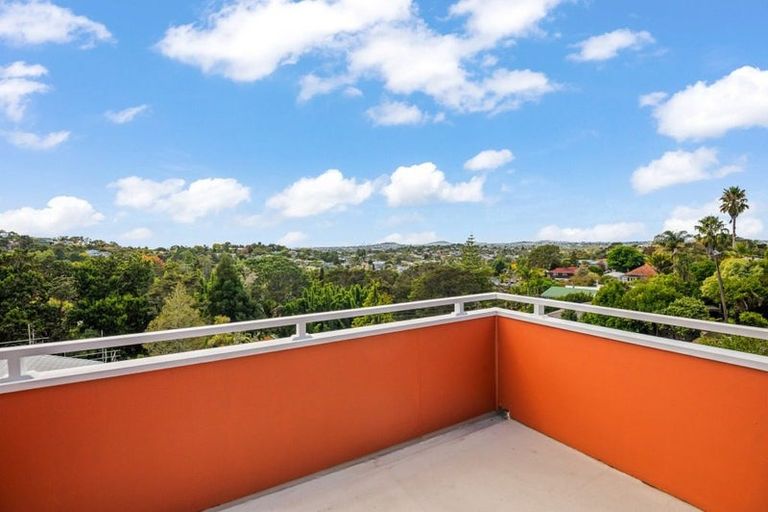 Photo of property in 199a Godley Road, Titirangi, Auckland, 0604