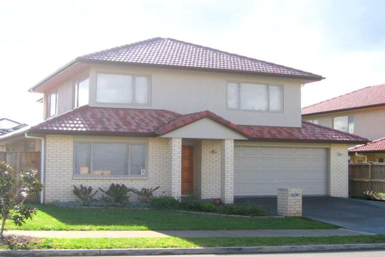 Photo of property in 26 Speyside Crescent, Flat Bush, Auckland, 2016