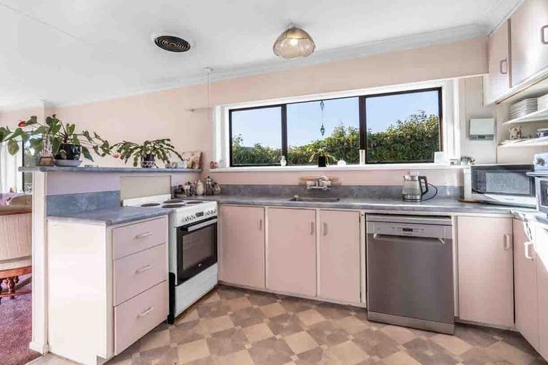 Photo of property in 207 Dunns Road, Otatara, Invercargill, 9879