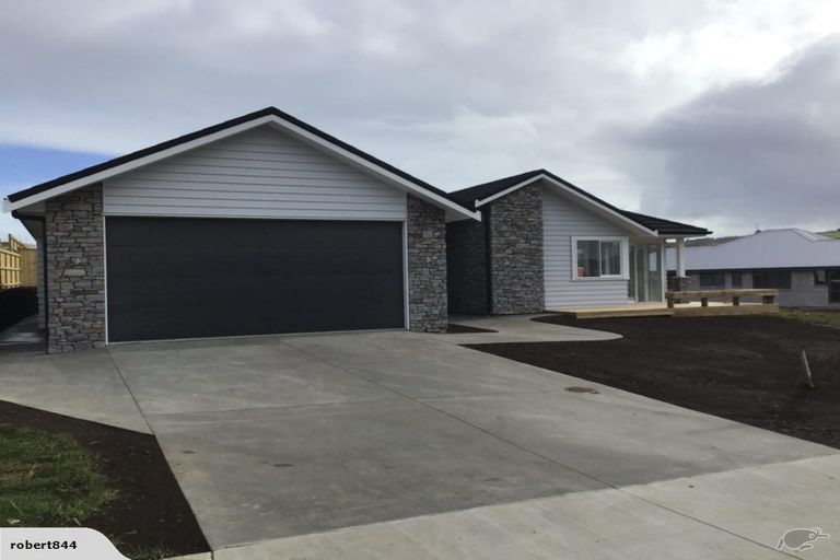 Photo of property in 17 Peter Bourne Drive, Pokeno, 2402