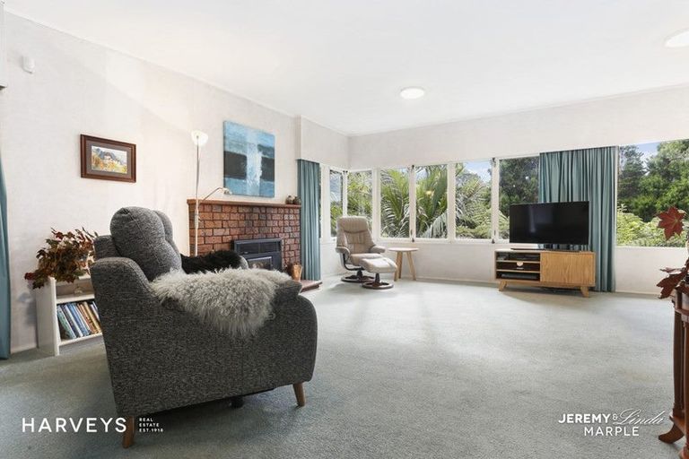 Photo of property in 310 Titirangi Road, Titirangi, Auckland, 0604