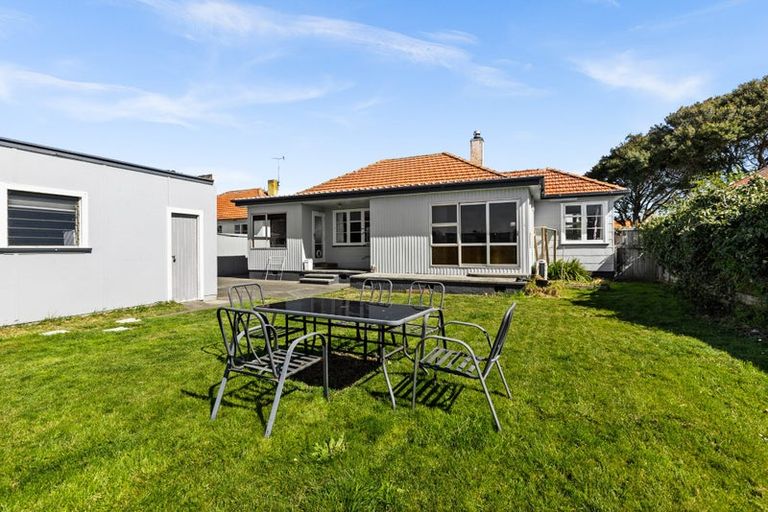 Photo of property in 102 Nuffield Avenue, Marewa, Napier, 4110