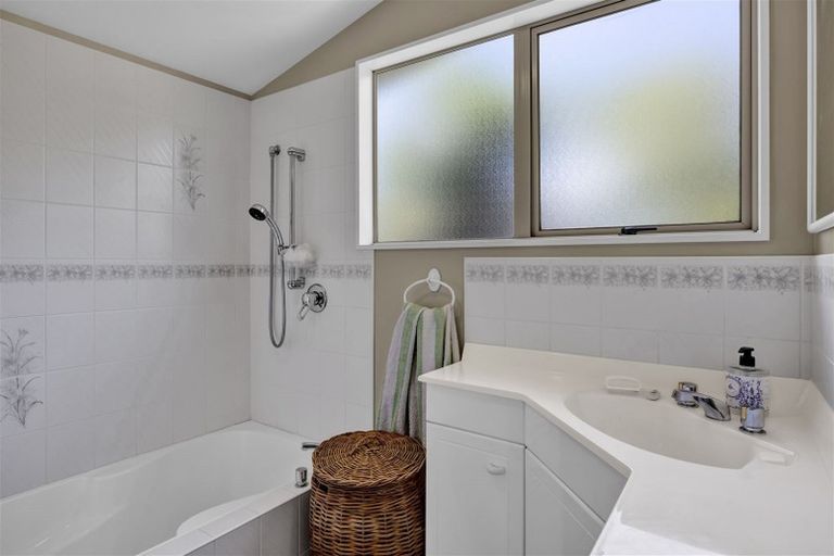 Photo of property in 70 Doone Street, Lynmouth, New Plymouth, 4310