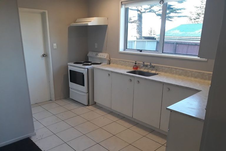 Photo of property in 44b Kathleen Crescent, Hornby, Christchurch, 8042