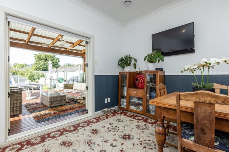 Photo of property in 89 Vigor Brown Street, Napier South, Napier, 4110