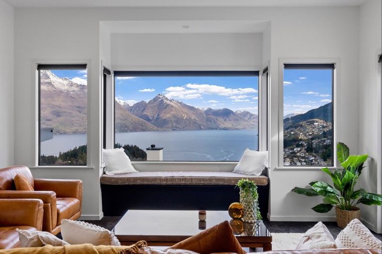 Photo of property in 56a Belfast Terrace, Queenstown, 9300