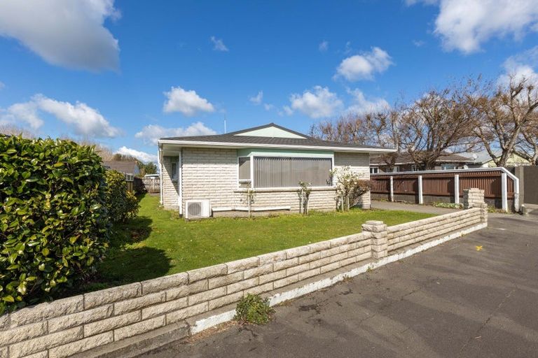 Photo of property in 103 Tukapa Street, Westown, New Plymouth, 4310