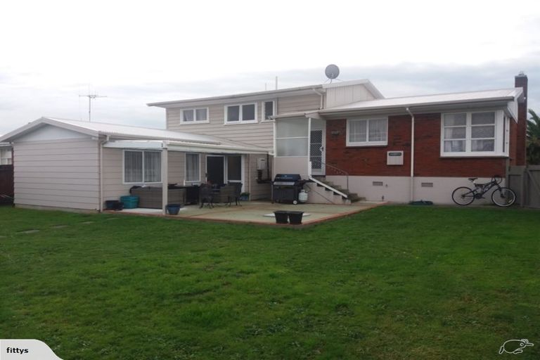 Photo of property in 11 Kensington Place, Fairfield, Hamilton, 3214