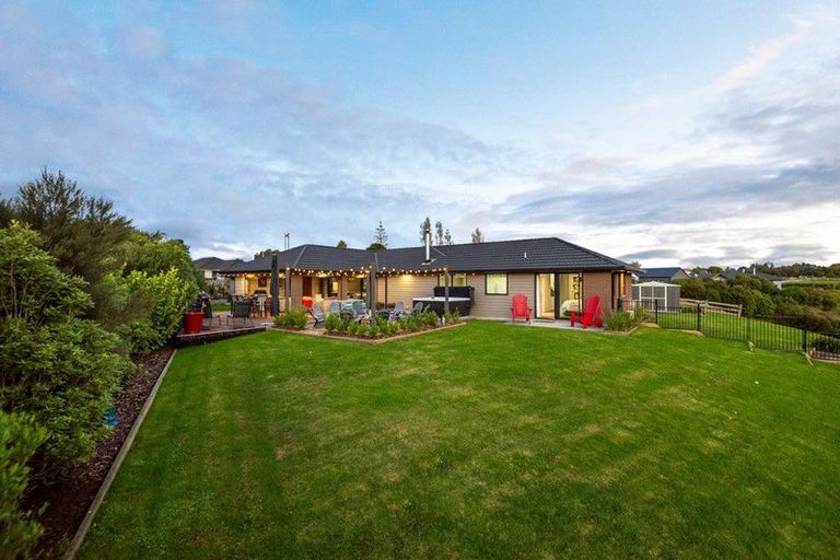 Photo of property in 14 Awatiro Drive, Kaukapakapa, 0871