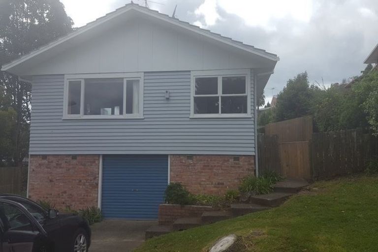 Photo of property in 19 Lyford Crescent, Sunnynook, Auckland, 0620
