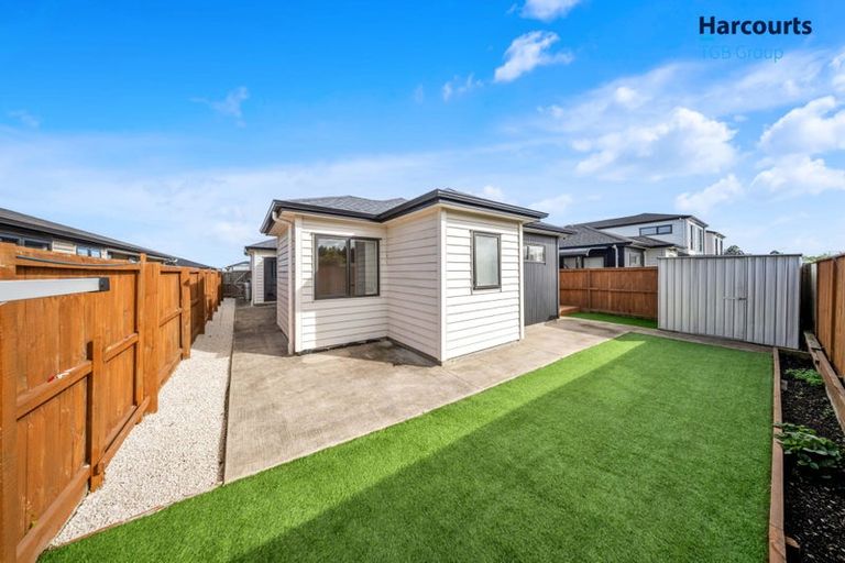 Photo of property in 26 Survila Street, Takanini, 2110