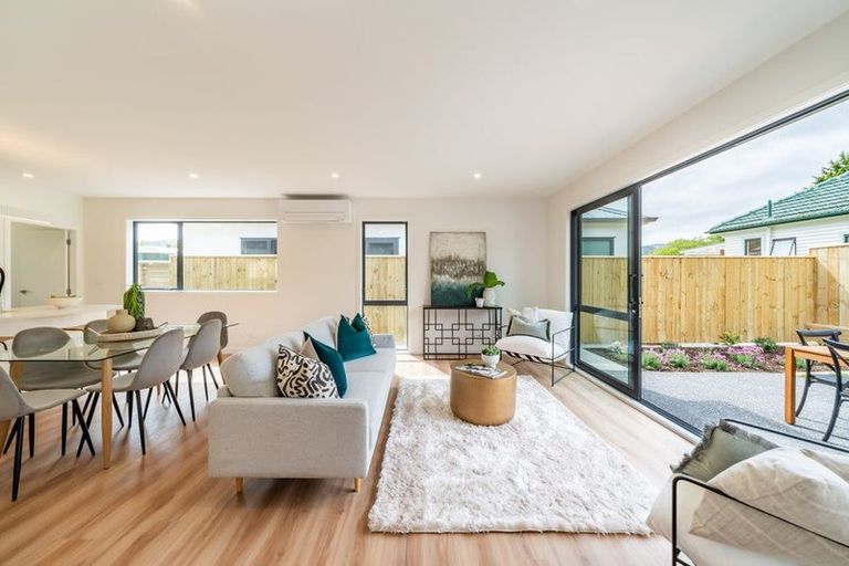 Photo of property in 47a Heretaunga Square, Silverstream, Upper Hutt, 5019