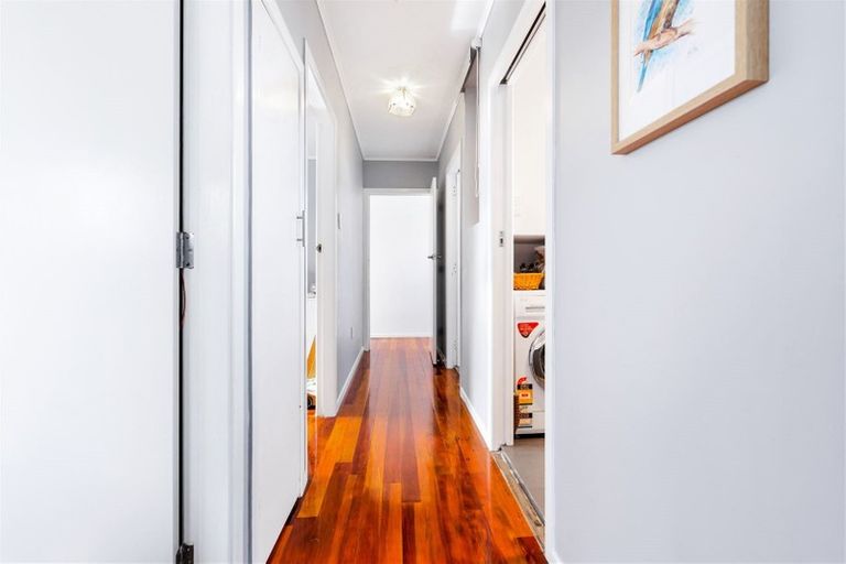 Photo of property in 45 Totara Road, Te Atatu Peninsula, Auckland, 0610