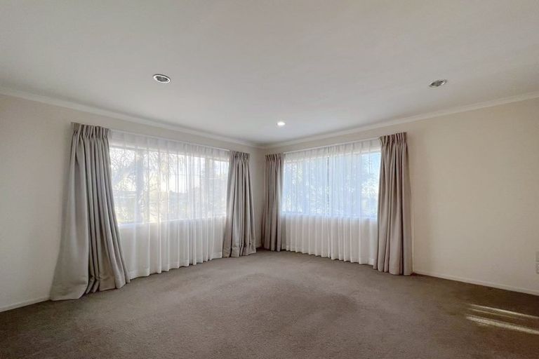 Photo of property in 16 Holland Road, Hillcrest, Auckland, 0627