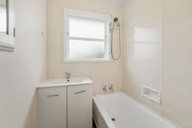 Photo of property in 9 Armagh Street, Levin, 5510