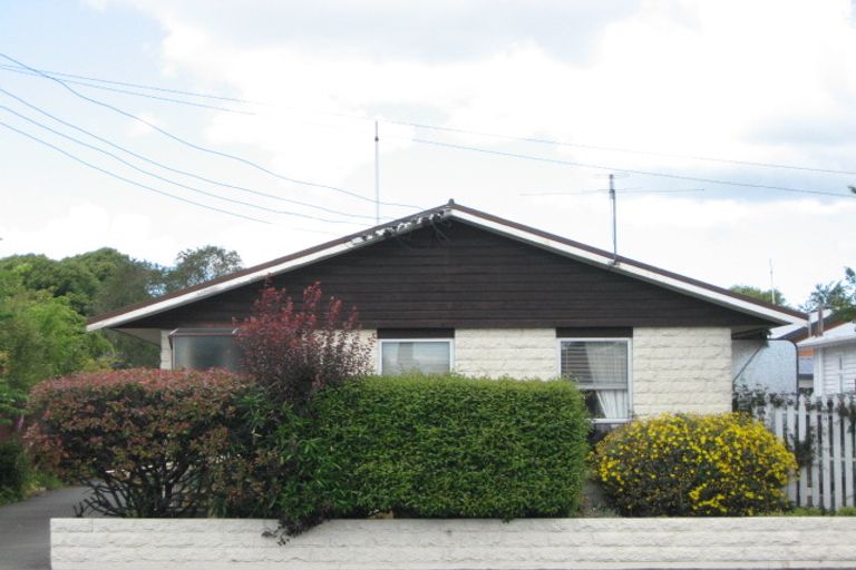 Photo of property in 3/138 North Avon Road, Richmond, Christchurch, 8013