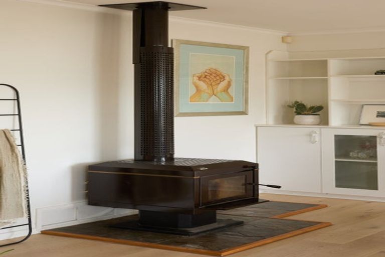 Photo of property in 2/79 Wiggins Street, Sumner, Christchurch, 8081