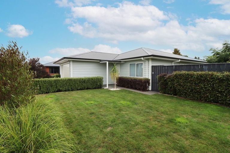 Photo of property in 3 Austin Reid Avenue, Carterton, 5713