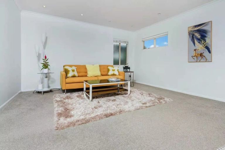 Photo of property in 18 St Clair Place, Browns Bay, Auckland, 0630
