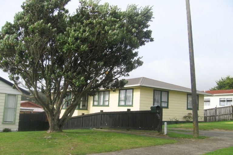 Photo of property in 4 Stipulate Place, Ascot Park, Porirua, 5024