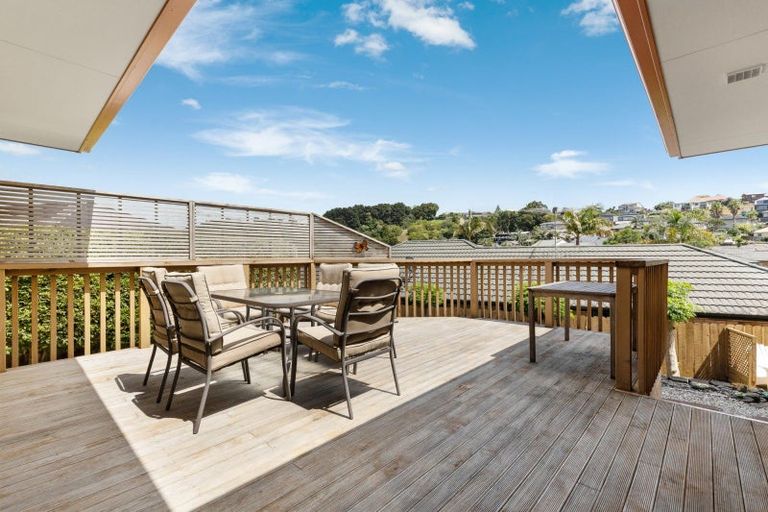 Photo of property in 31 Les Fisher Place, Pukekohe, 2120