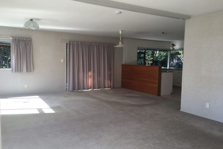 Photo of property in 2/24 Hattaway Avenue, Bucklands Beach, Auckland, 2012