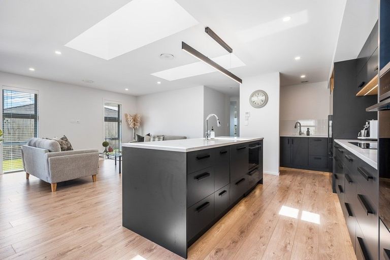 Photo of property in 45 Lake Drive, Tikipunga, Whangarei, 0112