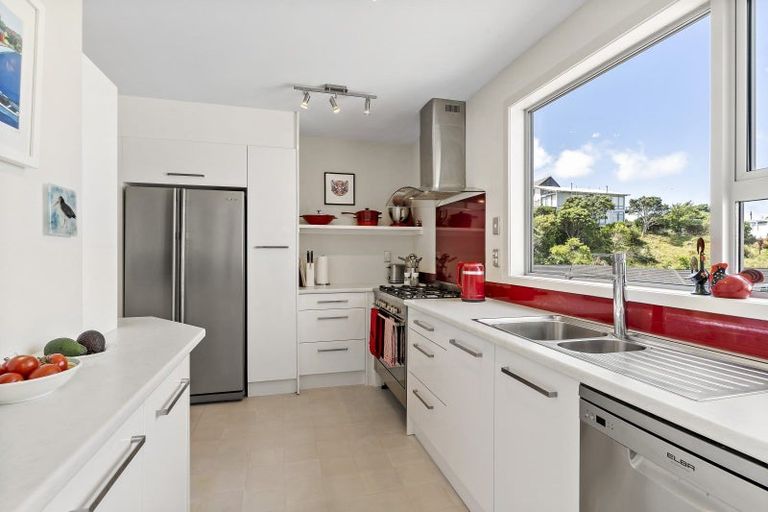 Photo of property in 95a Jubilee Road, Khandallah, Wellington, 6035